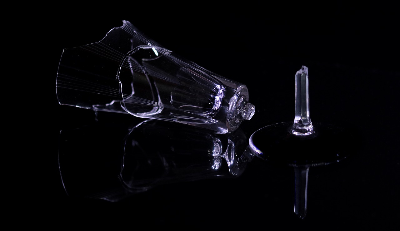 Toutes nos techniques pour coller du verre Le Blog Maison — free download